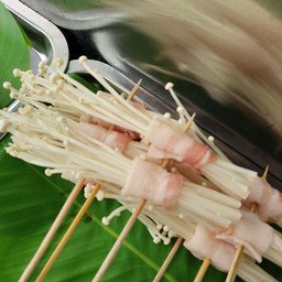 เห็ดเข็มทองพันสามชั้น หม่าล่าย่าง