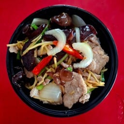 ผัดขิงราดข้าว