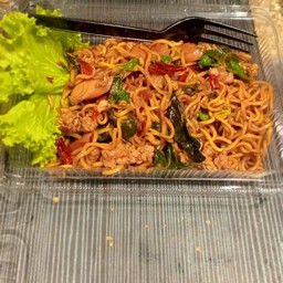 มาม่ากะเพรา