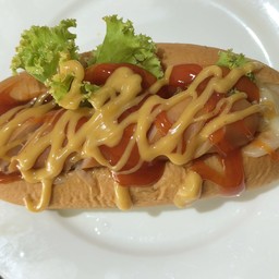 ฮอทดอกไส้กรอกไก่กรอบ