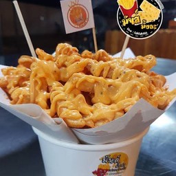 เฟรสส์ฟรายเขย่าชีส + ราดชีส ล้นๆ