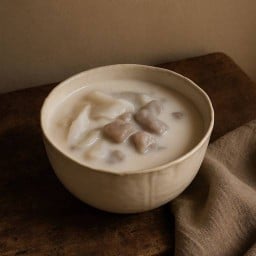 ขนมไทยเจ๊หมวย (Kati’s Thai Dessert) บัวลอยเผือก เจ้าเก่า 48 ปี เทเวศร์