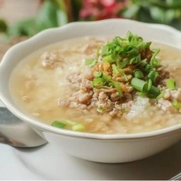 ข้าวต้มหมูสับ