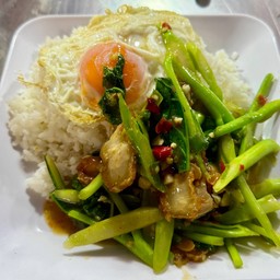 ผัดผักคะน้า