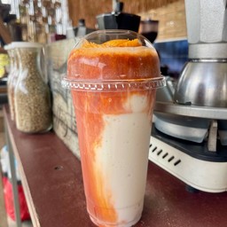 น้ำมะพร้าวปั่นนมสด & ชาไทย