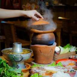 ร้านมาลองแซ่บ -