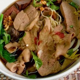 ก๋วยเตี๋ยวเรือ เส้นหมี่ เนื้อเปื่อย