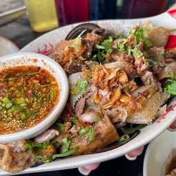 ลวกจิ้มเนื้อ