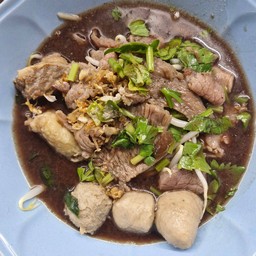 ก๋วยเตี๋ยวหมู น้ำตก