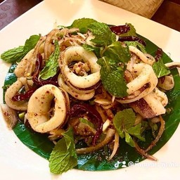 ลาบปลาหมึก