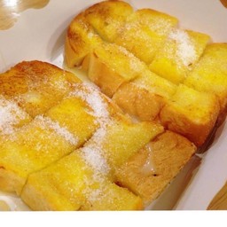 ปังปิ้ง 2 แผ่น  เนยน้ำตาล