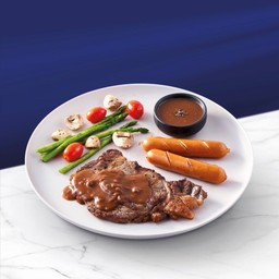 สเต๊กเนื้อริบอายและใส้กรอก