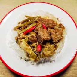 จับฉ่าย ราดข้าว