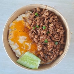 ข้าวไข่ขยี้ + หมูซีอิ๊ว