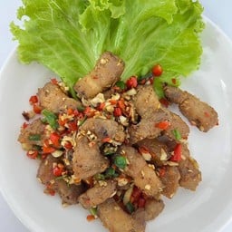 สามชั้นคั่วพริกเกลือ