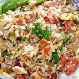 ข้าวผัดแหนม