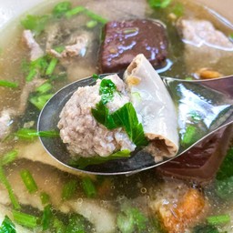 ก๋วยจั๊บ (ทุกอย่าง)