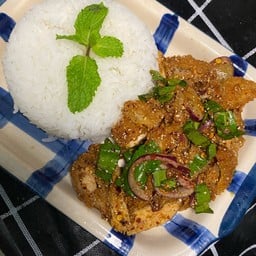 ไก่ทอดหน้าโรงเรียน