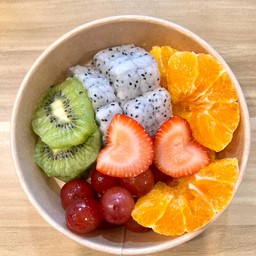 Set box ส้มใต้หวัน องุ่น กีวี่ แก้วมังกร สตอเบอรี่