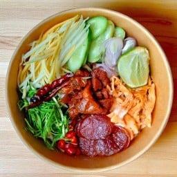 ข้าวคลุกกะปิ เจ๊หุย (เจ้าเก่า)ตลาดน้อย แยกกำนันแม้น ตรงข้ามโฮมโปร ถนนกัลปพฤกษ์
