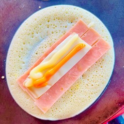 โตเกียว ใส้แฮม+ชีส(เชดด้าชีส)