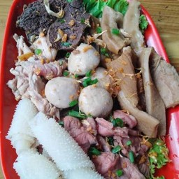 ลาบเดอะเก๋า ถนนชัยพรวิถี บางละมุง