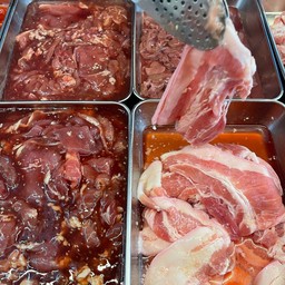 Shabu YUK หมูกระทะ & ชาบู&มาม่า (ต้มให้) คู้บอน 27