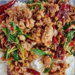 ข้าวกะเพราหมูสับ