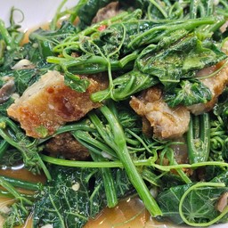 Stir Fried Bitter Gourd With Crispy Pork