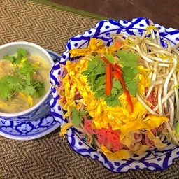 หมี่กะทิ/Stir fried rice noodles with coconut milk
