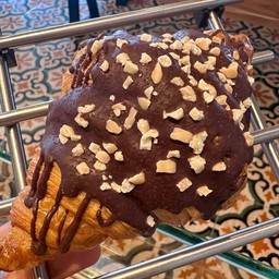 Chocolate Croissant | ครัวซองต์ช็อคโกแลต