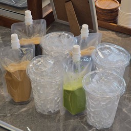 แยกน้ำแข็งให้ฟรี เมื่อลูกค้ากดเลือก