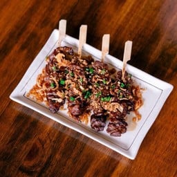 ยากิโทริ เนื้อสไลด์ย่าง 4 ไม้ โปรโมชั่น !!!