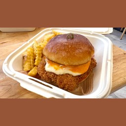 Fish Burger (เบอร์เกอร์ปลา) + French Fries (เฟรนช์ฟรายส์)