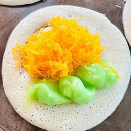 โตเกียว ใส้ใบเตย+ฝอยทอง