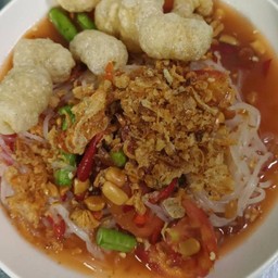 เส้นเล็กตำไทย+แคปหมู