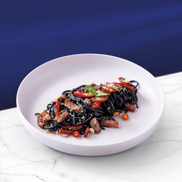 สปาเก็ตตี้ เบคอน พริกแห้ง หมูไก่