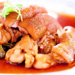 เก้า เจริญ เมืองนราธิวาส