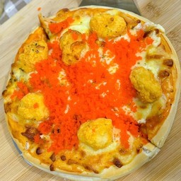 พิซซ่า ไก่ป๊อบ + ไข่กุ้ง ไซต์ M ตัด 6 ชิ้น