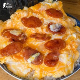 ข้าวหน้ากุนเชียงไข่ข้น