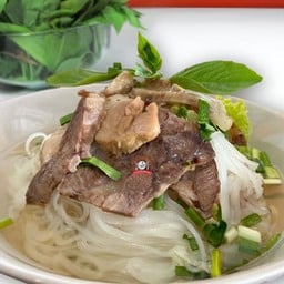 เฝอเนื้อตุ๋น
