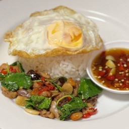 กะเพราเป็ดย่าง ซอย 7