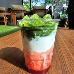 มัทฉะสตอเบอรี่
