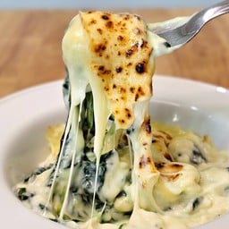 ผักโขมอบครีมชีส