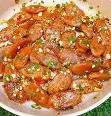 กุนเชียงผัดพริกเกลือราดข้าว