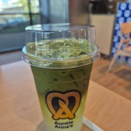Auntie Anne's สนามบินสุราษ ชั้น 1