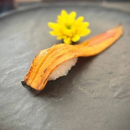 ซูชิ ปลาไหลทะเล 1 ตัว