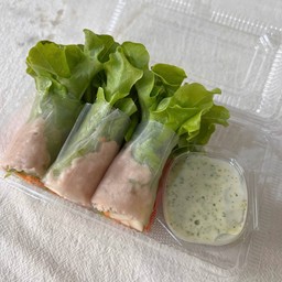 สลัดโรล&สลัด by เจ๊จิโรล (J ji Roll)