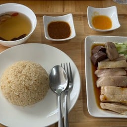 ชาลิน ข้าวมันไก่สไตล์สิงคโปร์