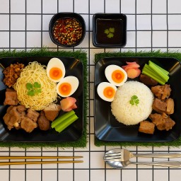 [เซตสุดฮิต] ข้าวซี่โครงหมูอบ + บะหมี่ซี่โครงหมูอบ